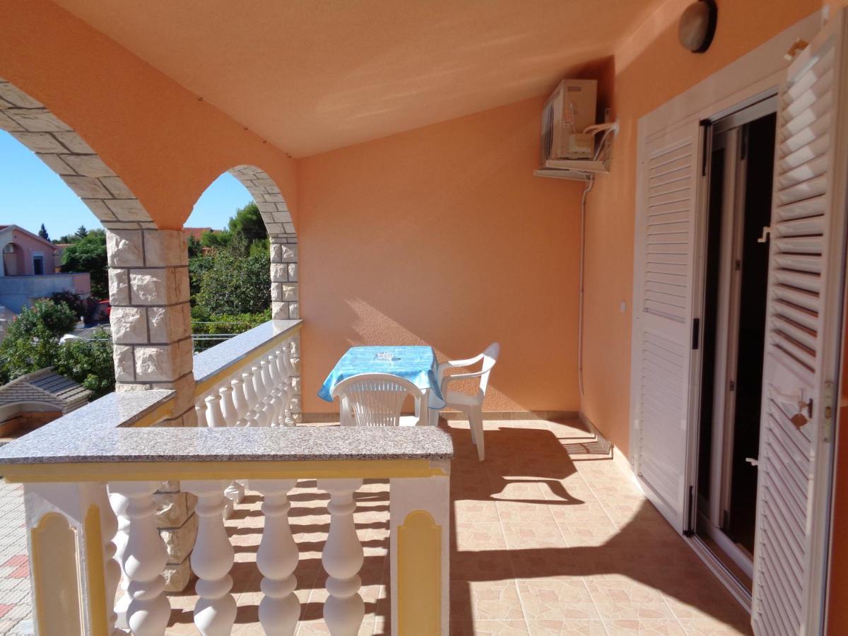 Apartman Kristo Vir Exterior photo